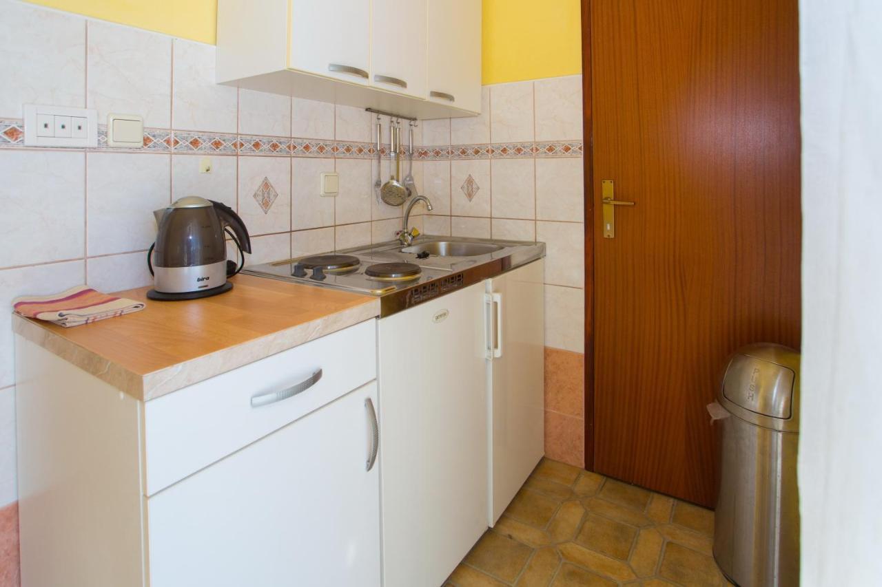 Apartments With A Parking Space Baska Voda, Makarska - 6761 Екстериор снимка